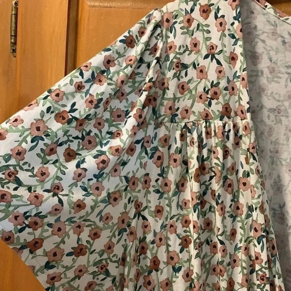 Reitmans faux wrap tee 2X - Picture 5 of 7